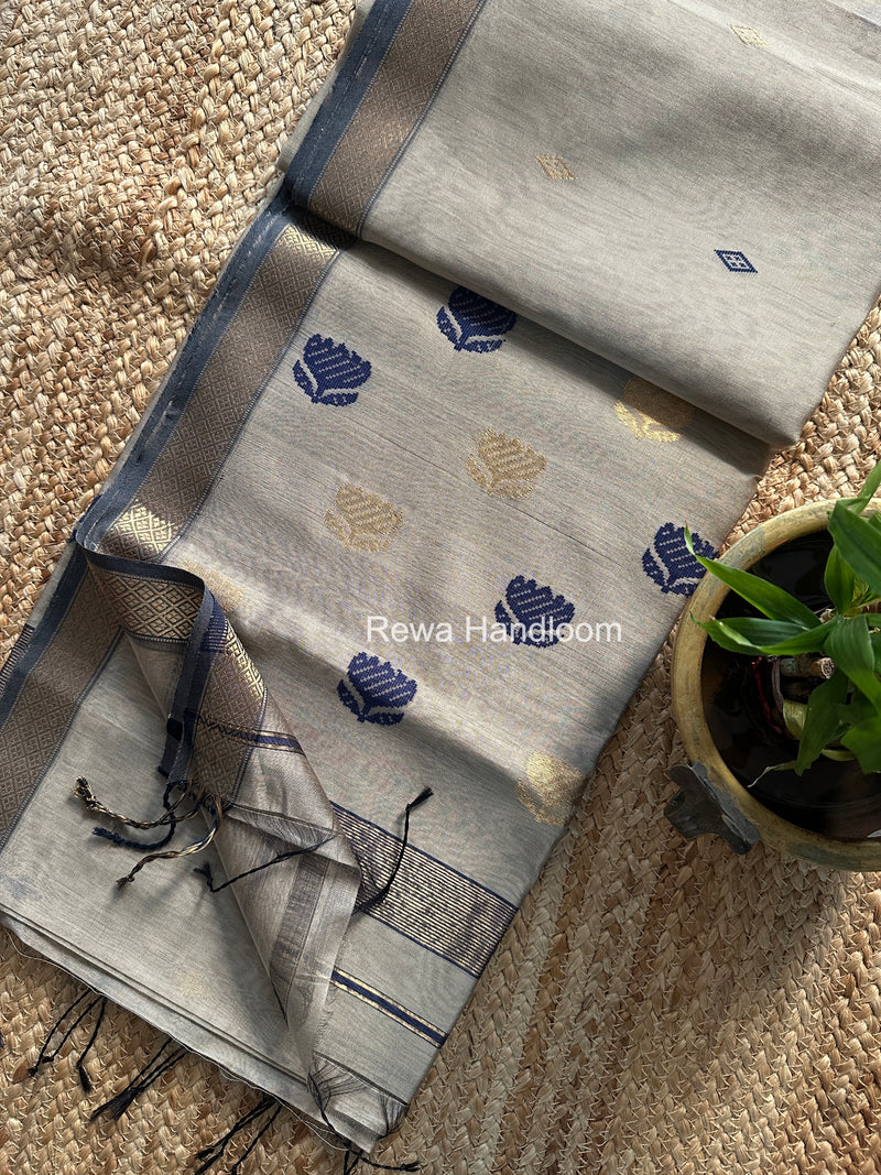 Maheshwari Lotus Butta Saree