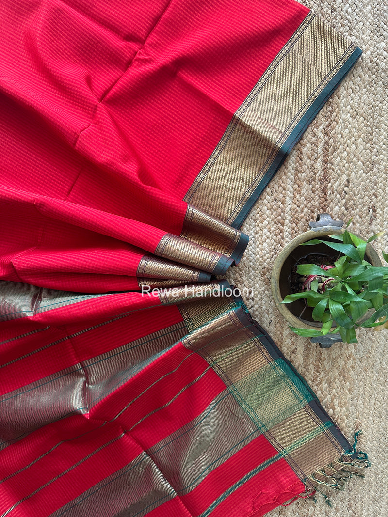 Exclusive Maheshwari 75% Silk Red Saree SS042