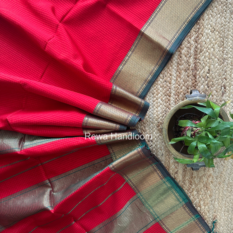 Exclusive Maheshwari 75% Silk Red Saree SS042