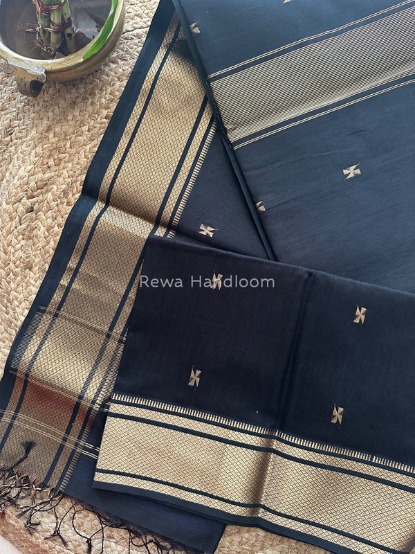 Maheshwari Saree