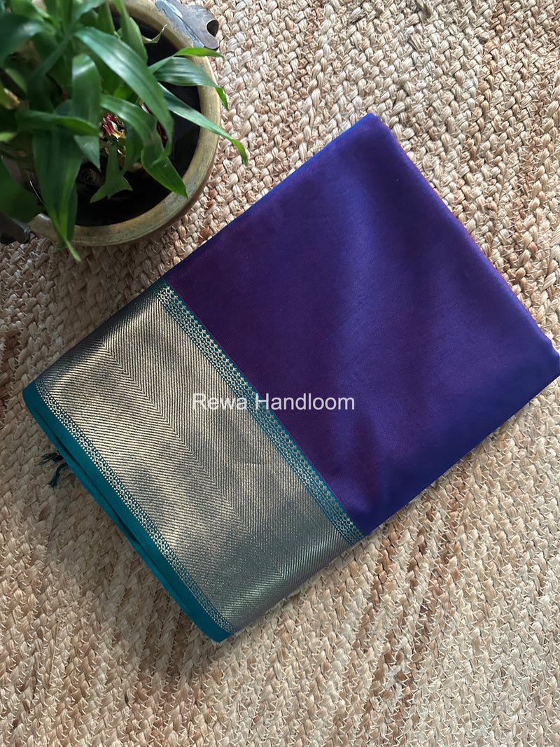 Exclusive Maheshwari Blue Zari Border Saree EZ046