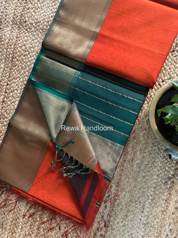 Exclusive Maheshwari Zari Border Saree