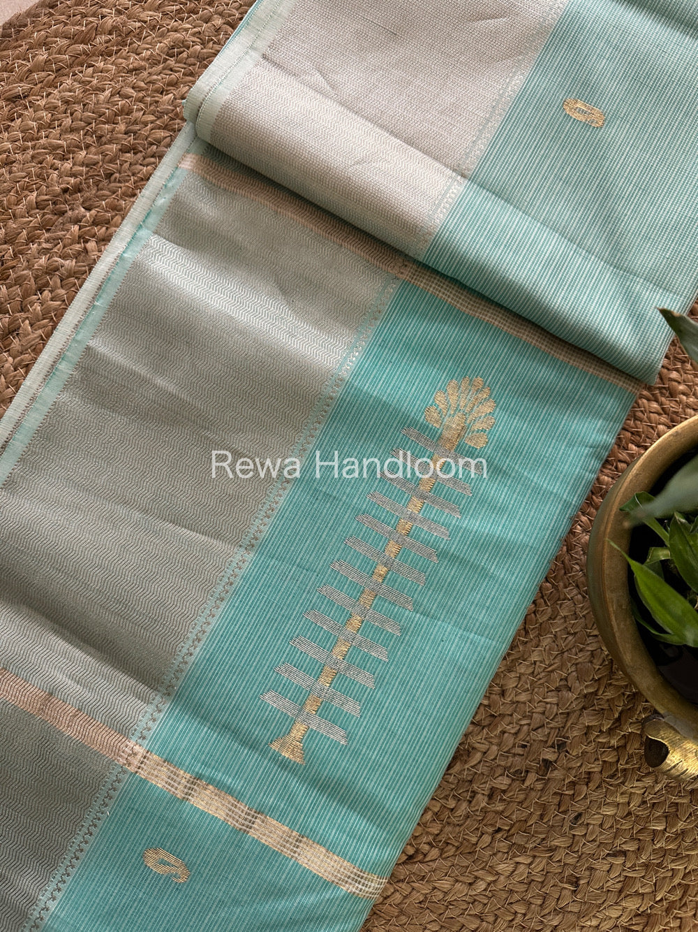 Maheshwari Sea Green Silver Zari Butti Buta Saree-SBP05