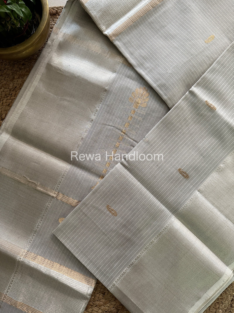 Maheshwari Grey Silver Zari Buta-Buti Saree SBP49