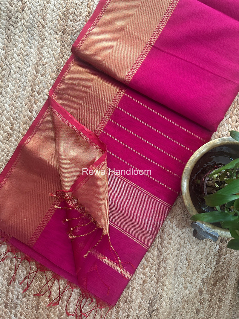 Exclusive Maheshwari Zari Border Saree