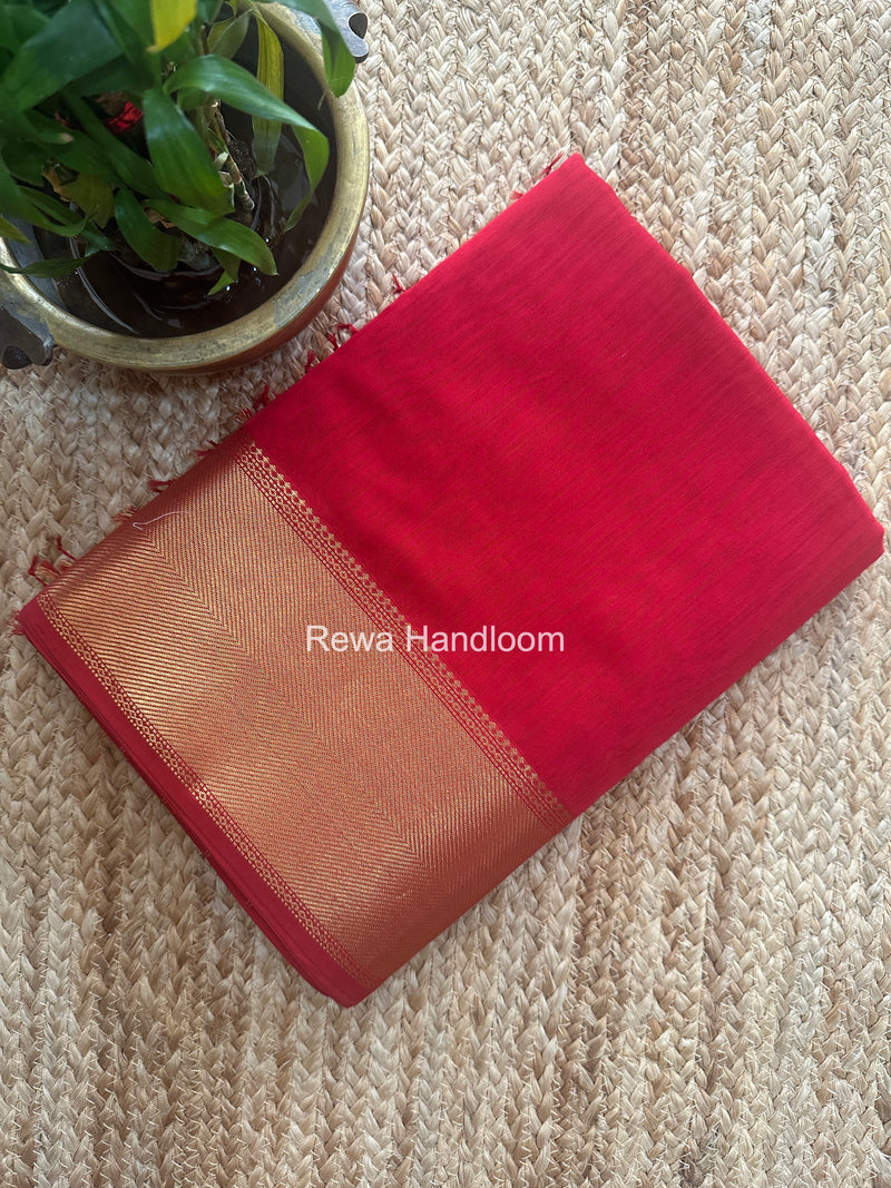 Exclusive Maheshwari Red Zari Border Saree EZ048