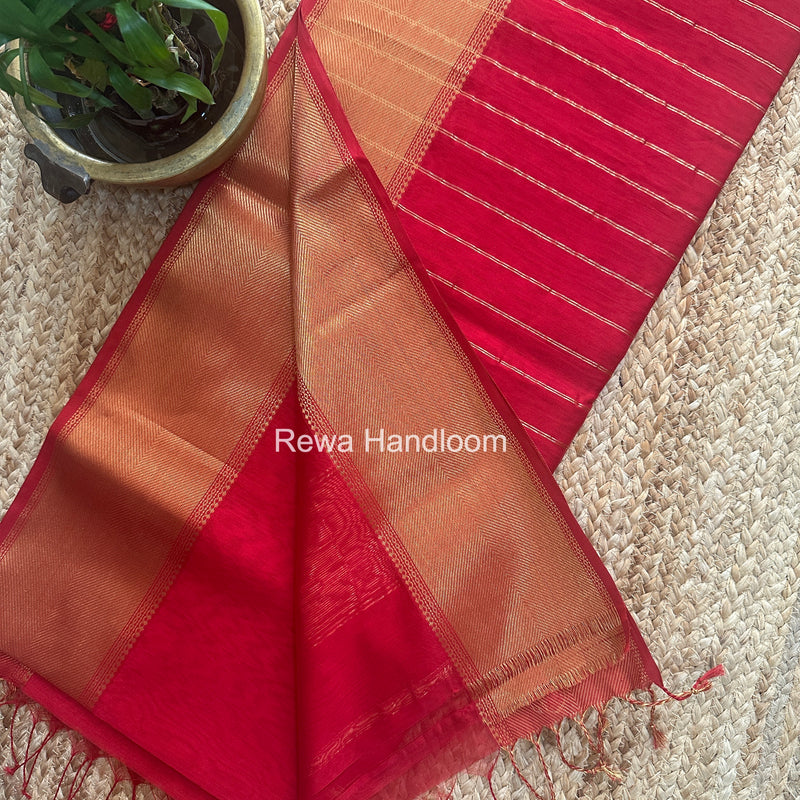 Exclusive Maheshwari Red Zari Border Saree EZ048