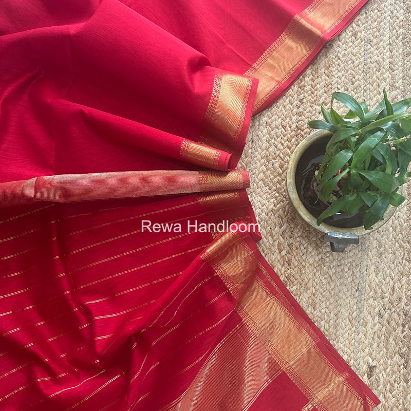 Exclusive Maheshwari Red Zari Border Saree EZ048