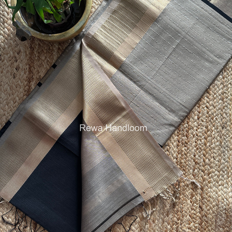Maheshwari Black Resham Thread Border Saree RTS062