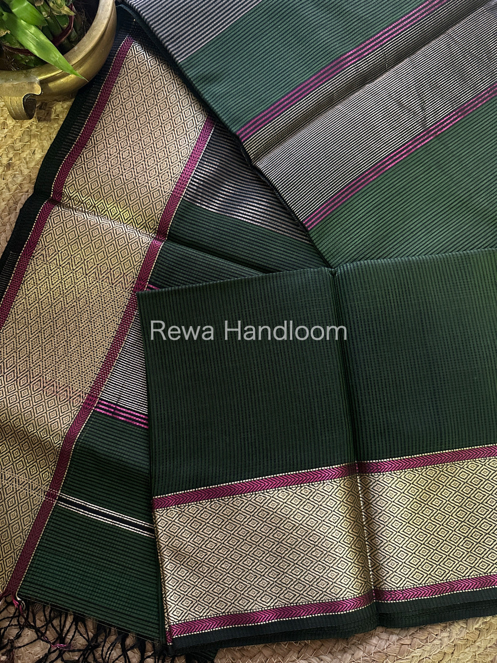 Maheshwari Green Silk Saree-SGB12