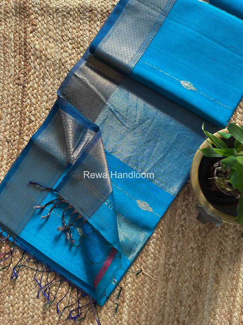 Maheshwari Shaded Butti Saree