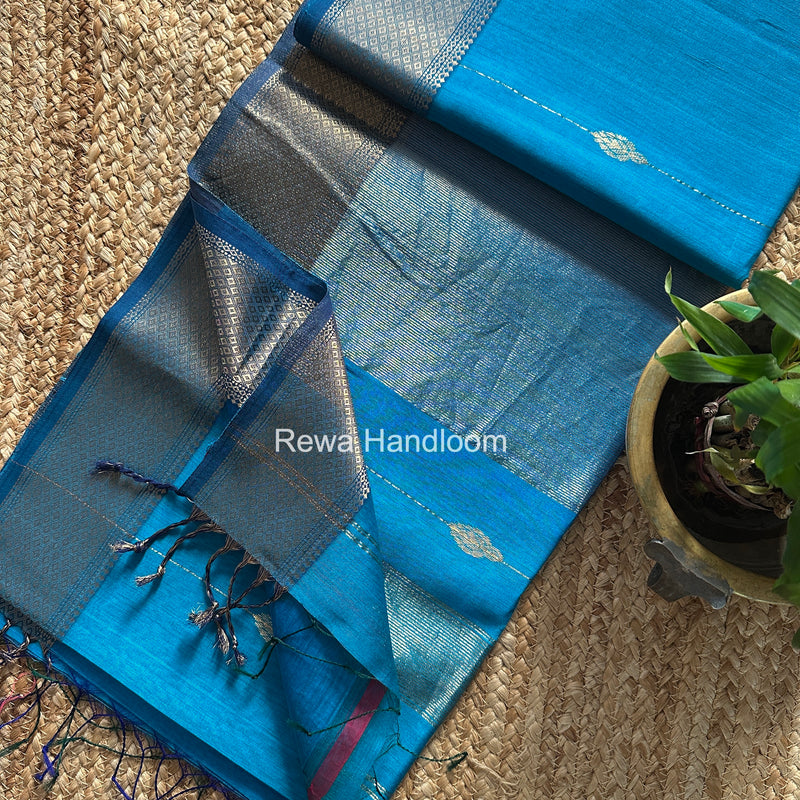 Maheshwari Shaded Butti Saree