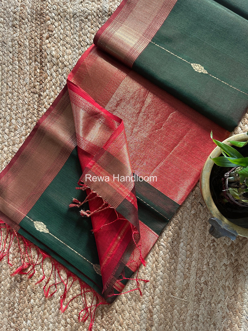 Maheshwari Shaded Butti Saree