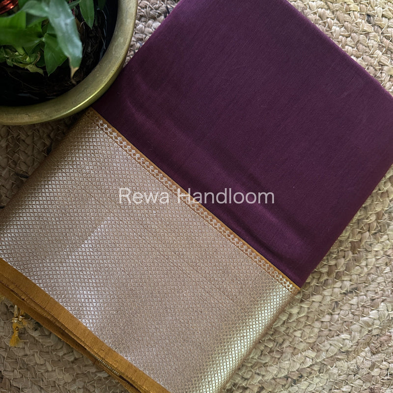 Maheshwari Silver Zari Saree