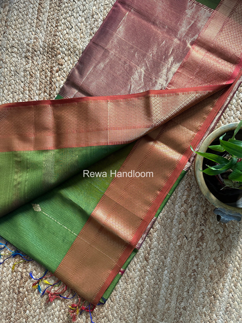 Maheshwari Parrot Green Shaded Butti Saree SBBS015
