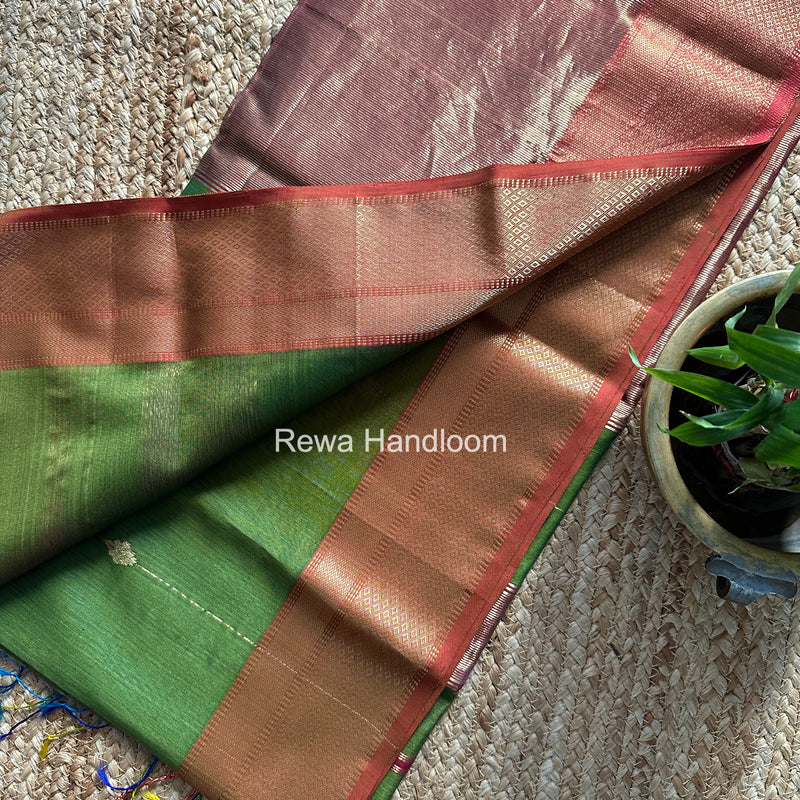 Maheshwari Parrot Green Shaded Butti Saree SBBS015