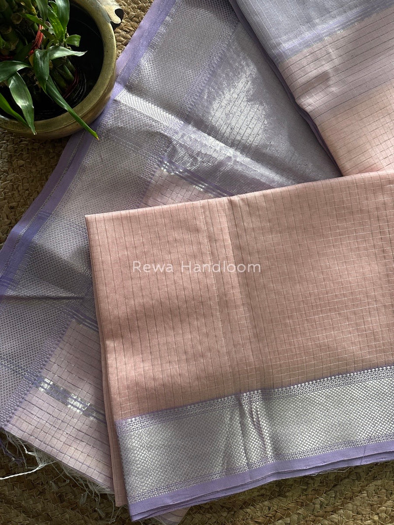 Maheshwari Peach Silver Zari Checks Silk Saree SZ036