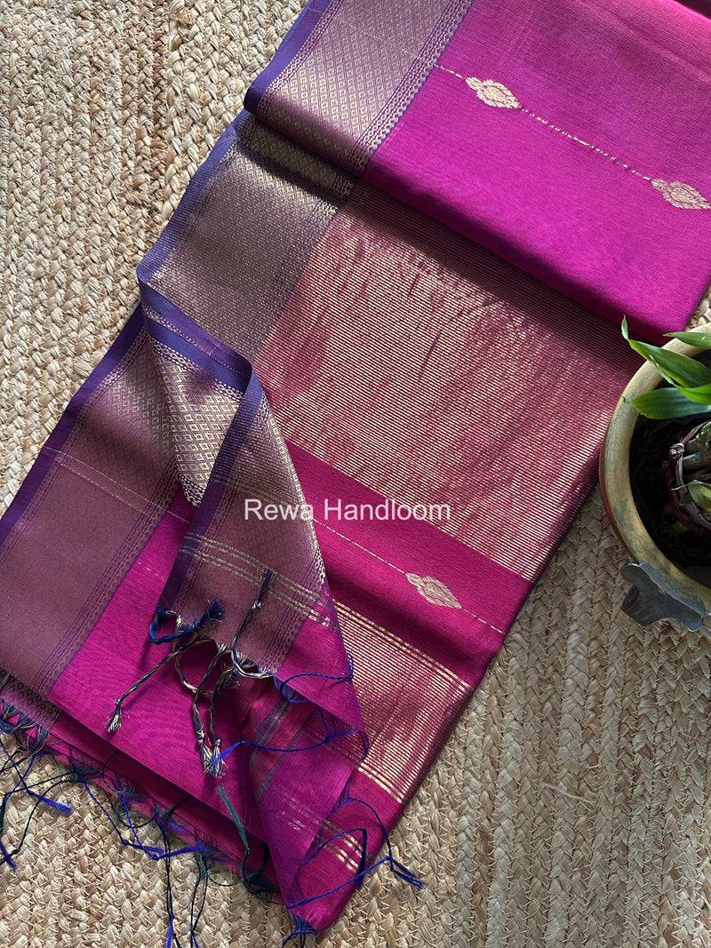 Maheshwari Shaded Butti Saree