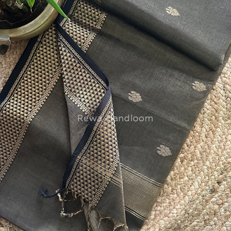 Maheshwari Tissue Butti Saree