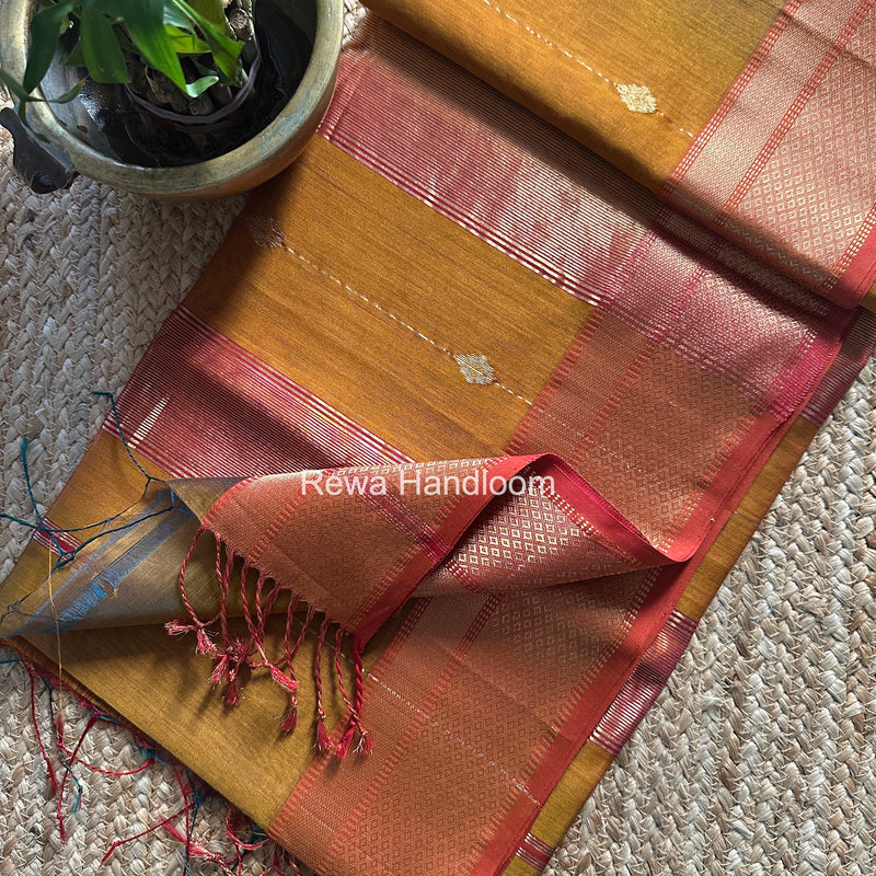 Maheshwari Shaded Butti Saree