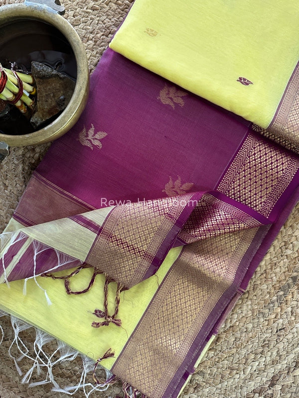  Butta Butti Zari Border Maheshwari Saree