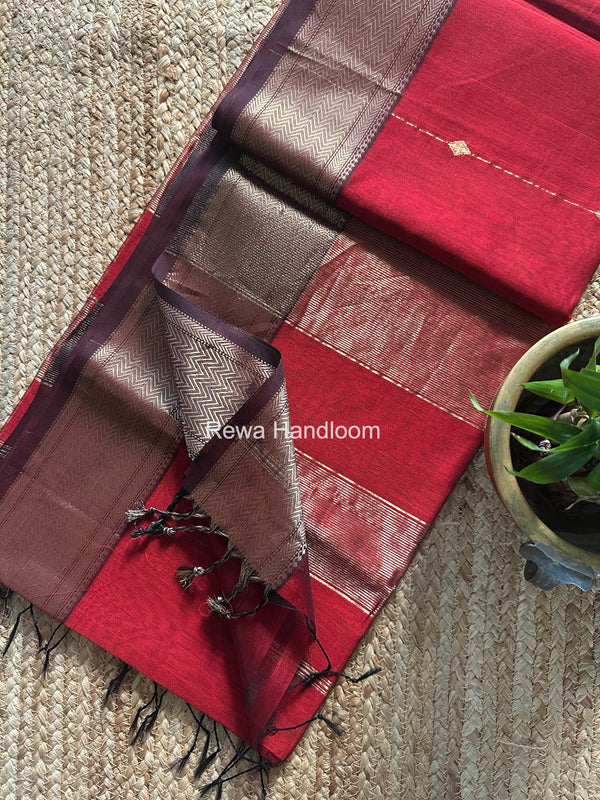 Maheshwari Lining Butti Saree