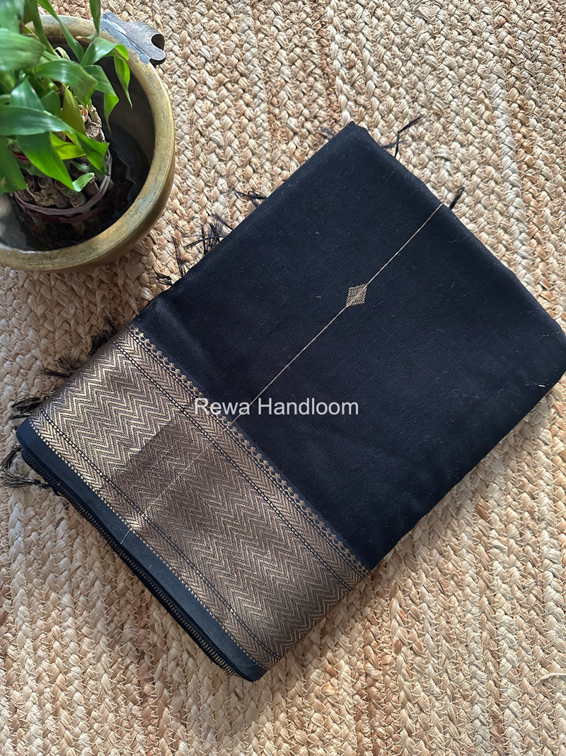 Maheshwari Black Lining Butti Saree ZLBS06