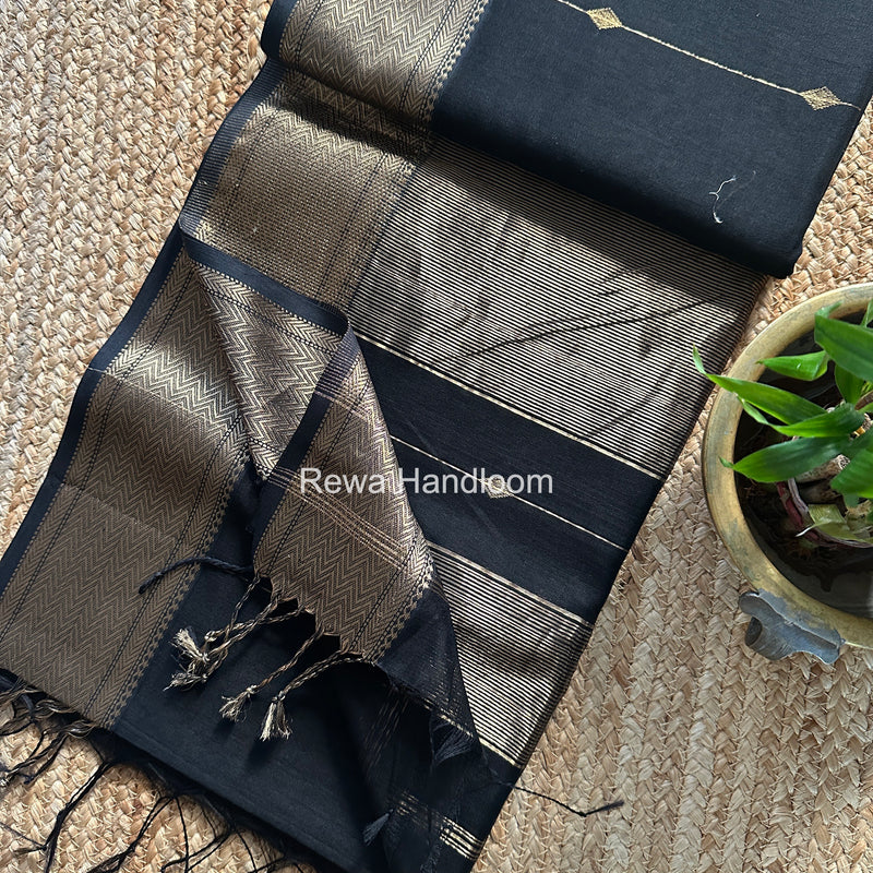 Maheshwari Lining Butti Saree
