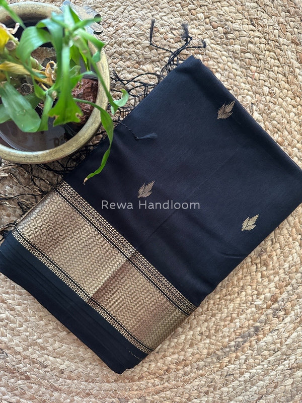 Black Butta Pallu Zari Border Saree ~ Maheshwari Saree BTPS038