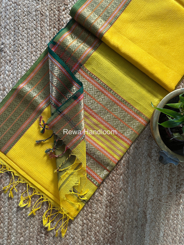 Maheshwari Garbha Reshami Silk Saree