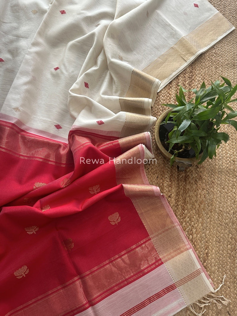 White Butta Zari Border Maheshwari Saree LBS034