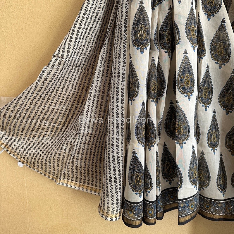 Off White-Grey Chanderi Silk Printed Saree CPS022