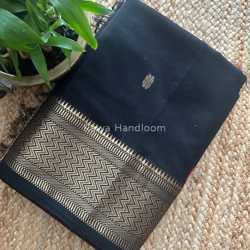 Maheshwari Black Rich Pallu Silk Saree HPS018