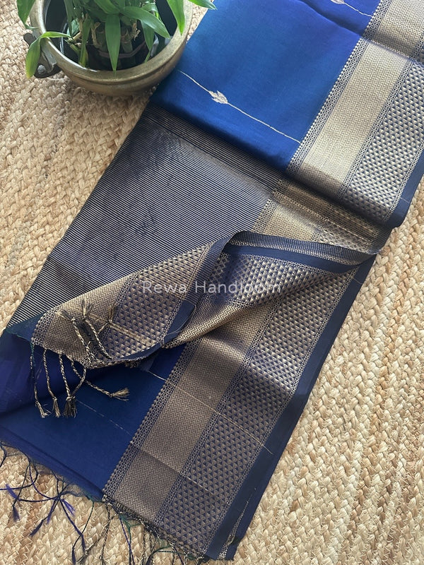 Sheded Butti Maheshwari Saree