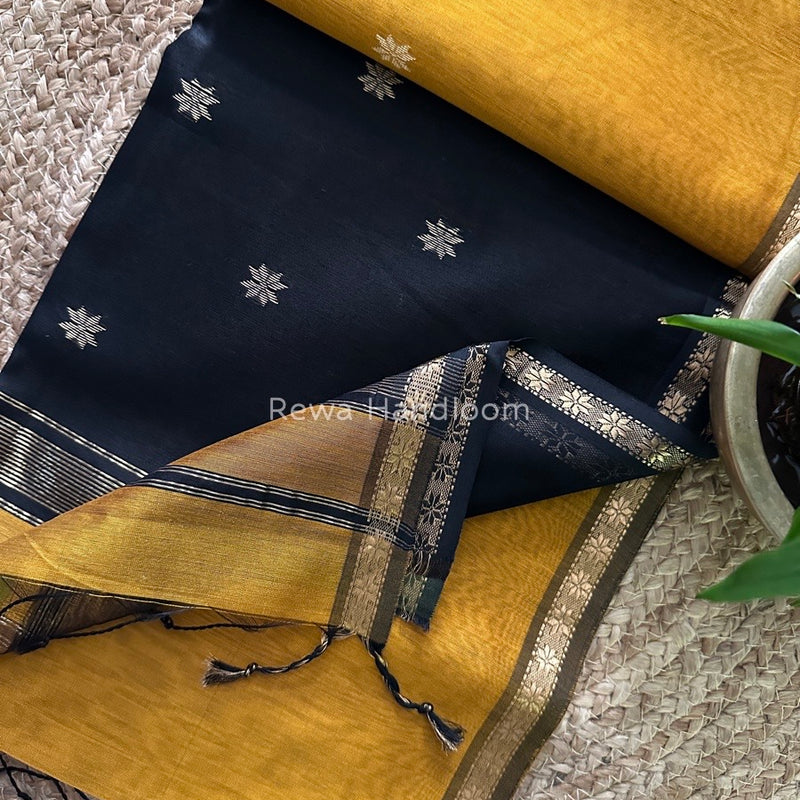  Zari Butti Maheshwari Saree