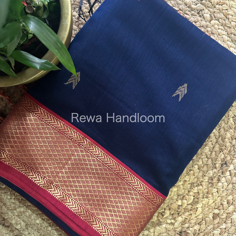 Zari Butti ~ Maheshwari Saree