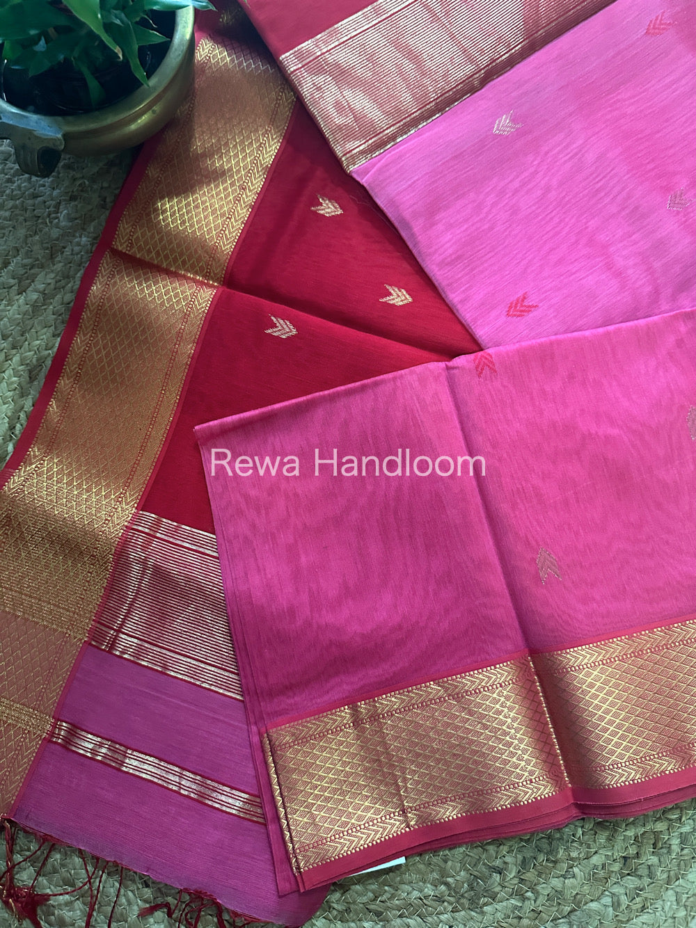 Pink Zari Butti ~ Maheshwari Saree-ZB107