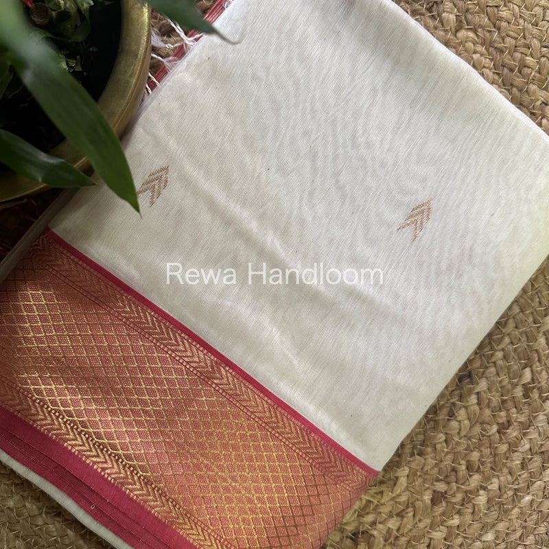  Zari Butti ~ Maheshwari Saree