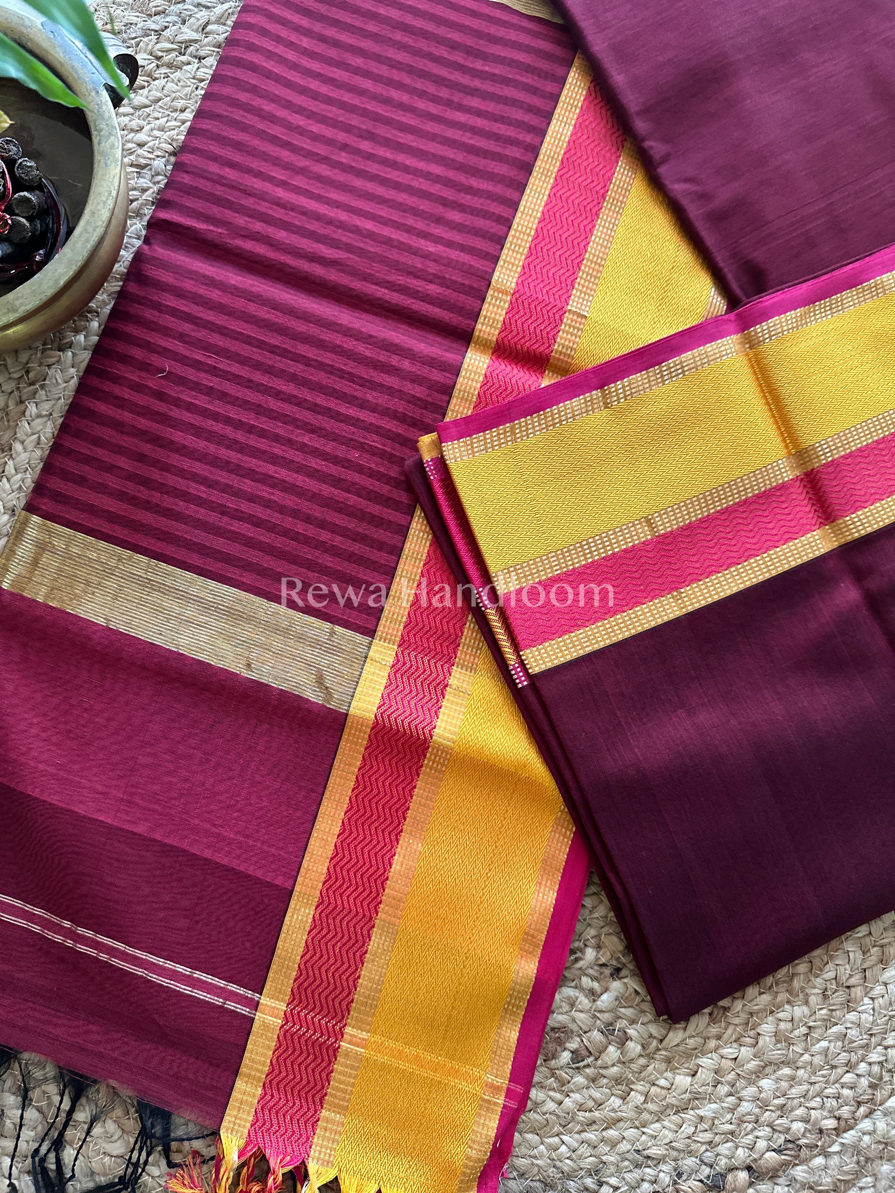 Maheshwari Maroon Ganga Jamuna Rewa Border Saree 