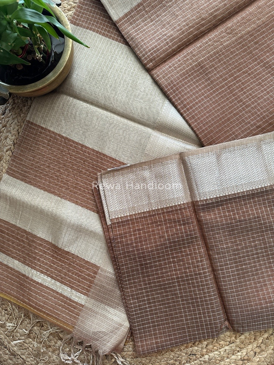 Maheshwari Brown Silver Zari Checks Silk Saree SZ039