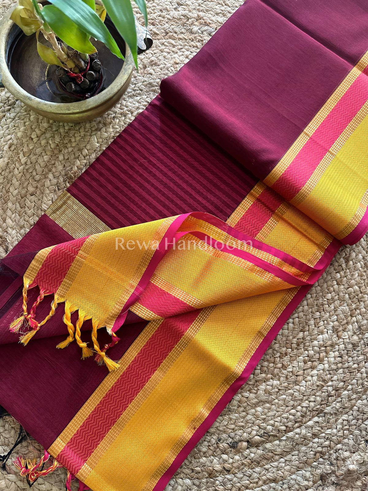 Maheshwari Wine Ganga Jamuna Rewa Border Saree GJD09