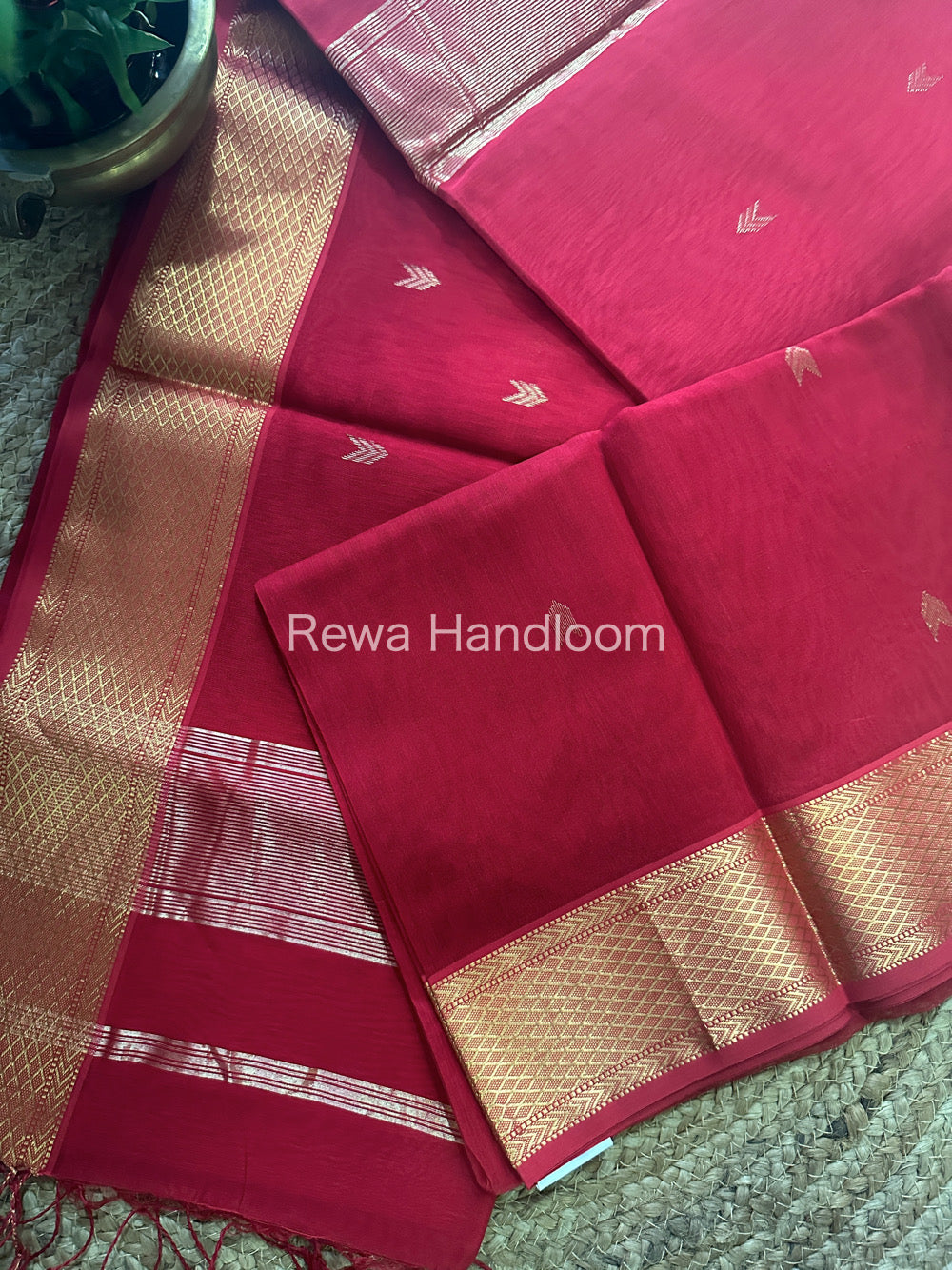 Red Zari Butti ~ Maheshwari Saree-ZB116