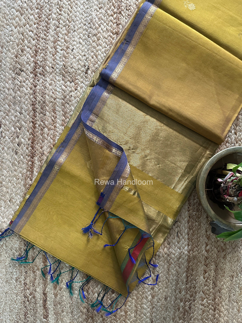 Maheshwari Shaded Lotus Butta Saree