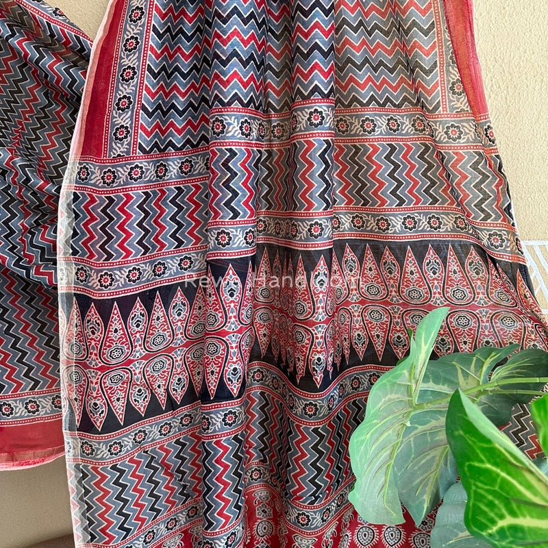Grey-Red Chanderi Silk Printed Saree CPS021