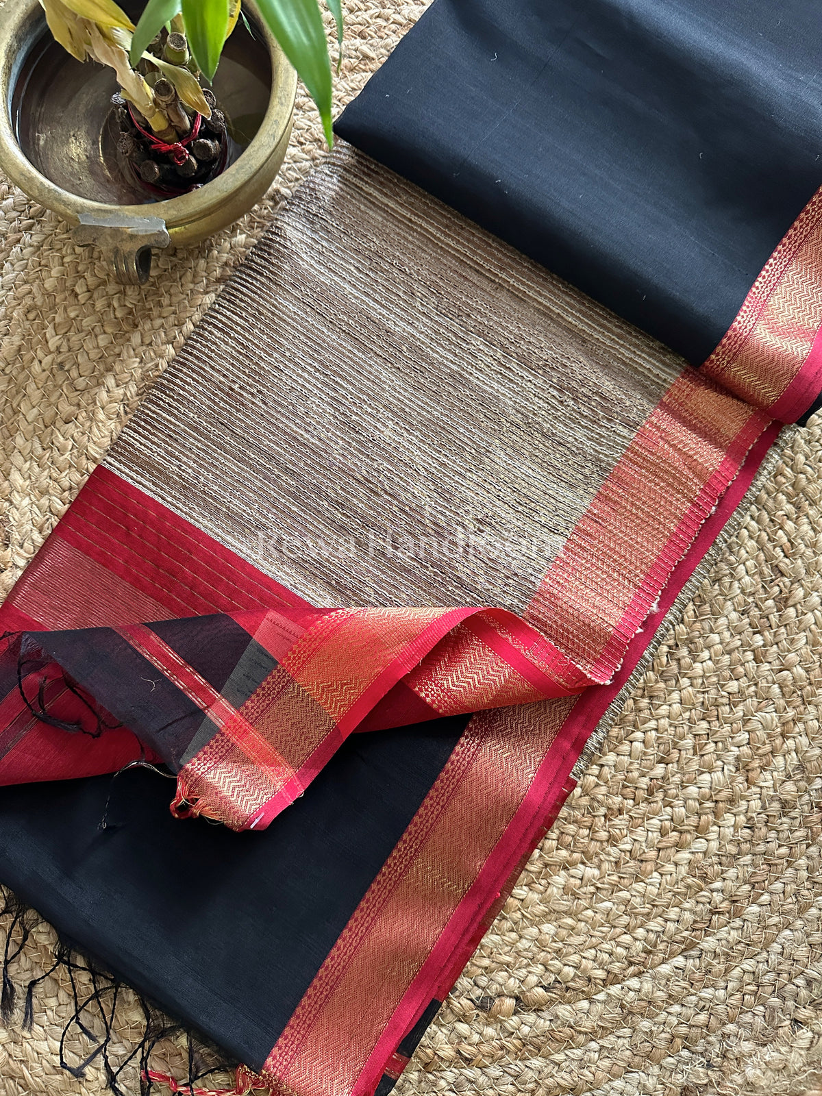 Maheshwari Black Rewa Border Saree GP03