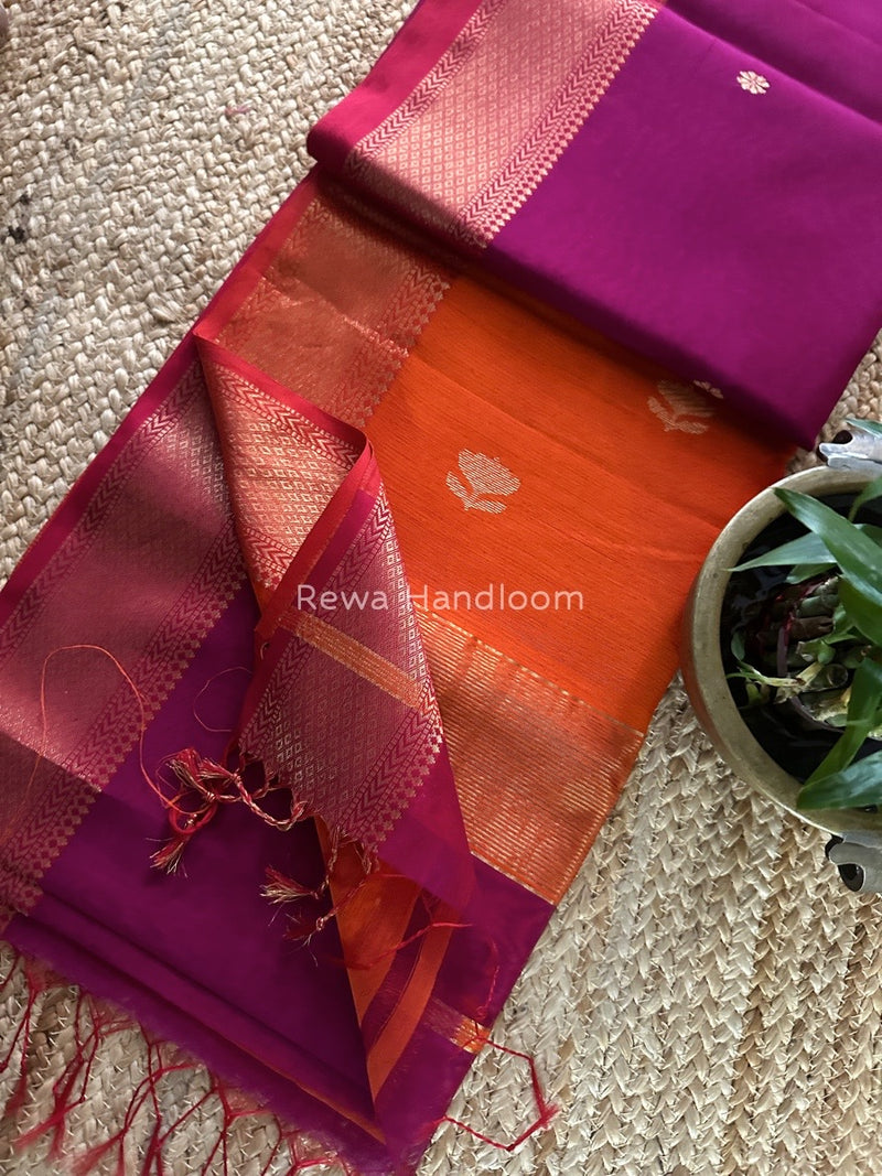 Butta Zari Border Maheshwari Saree