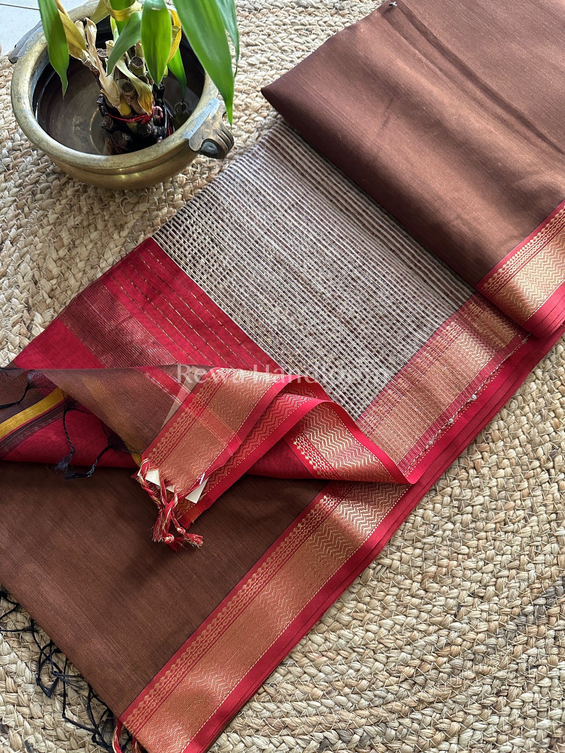 Maheshwari Brown Rewa Border Saree 