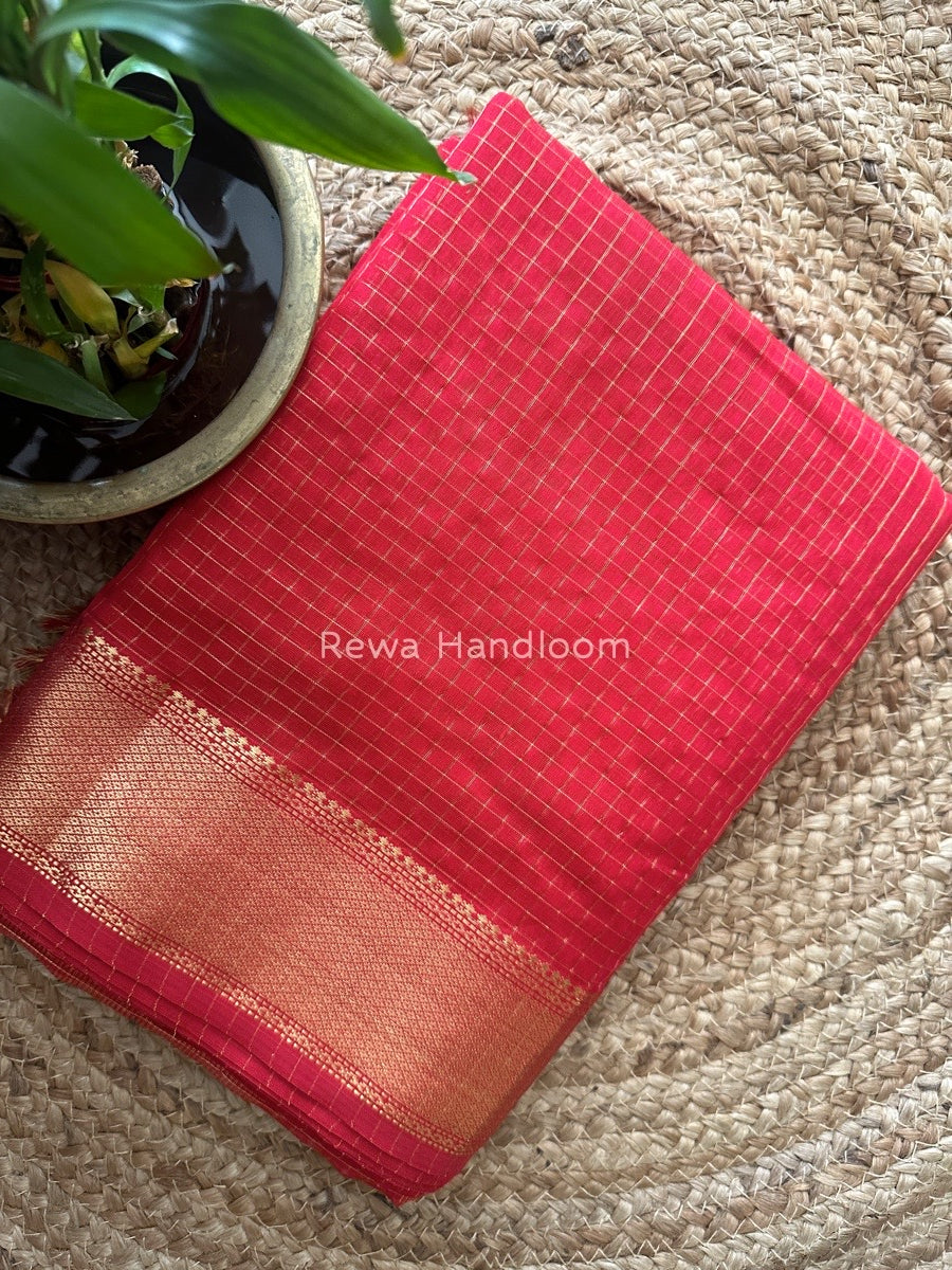 Maheshwari Red Zari Checks Saree ZCHX184