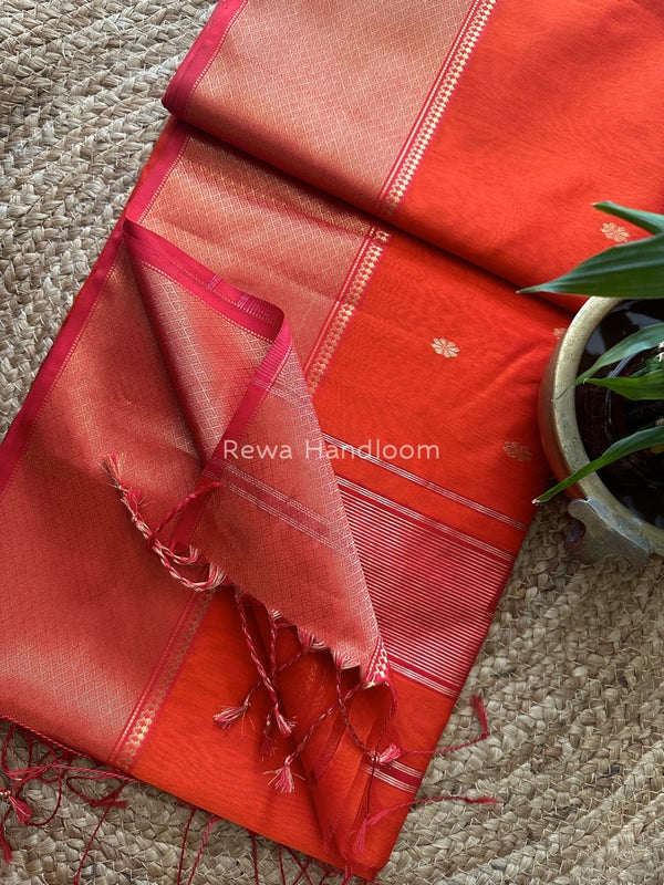 Maheshwari Zari Skirt Butti Saree