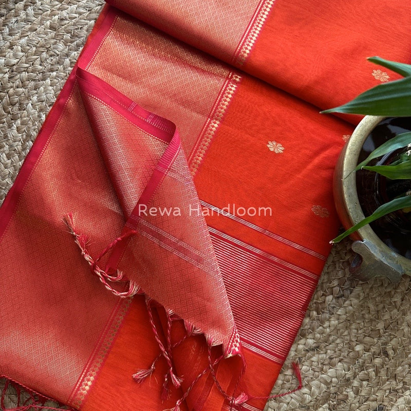 Maheshwari Zari Skirt Butti Saree